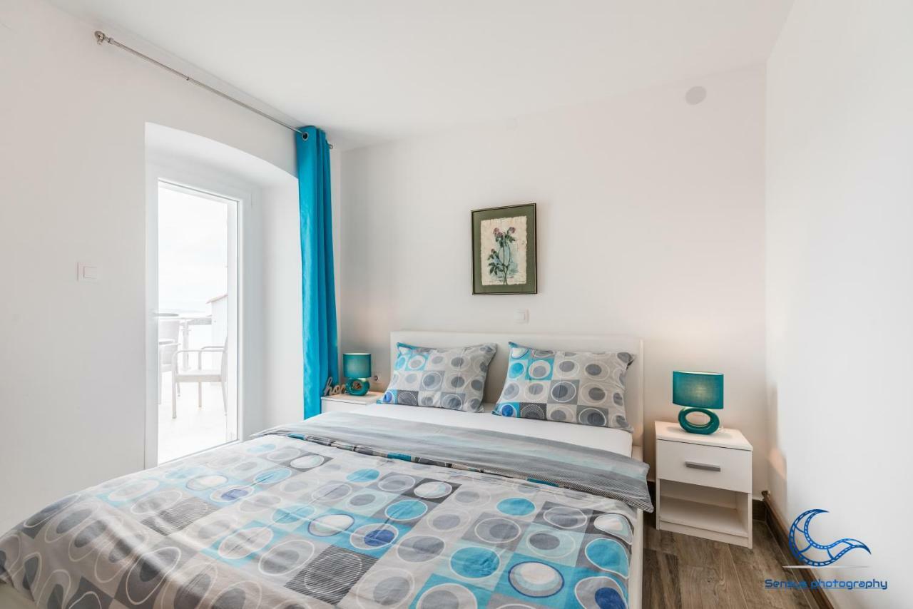 Apartments Vila Dk Malinska Esterno foto